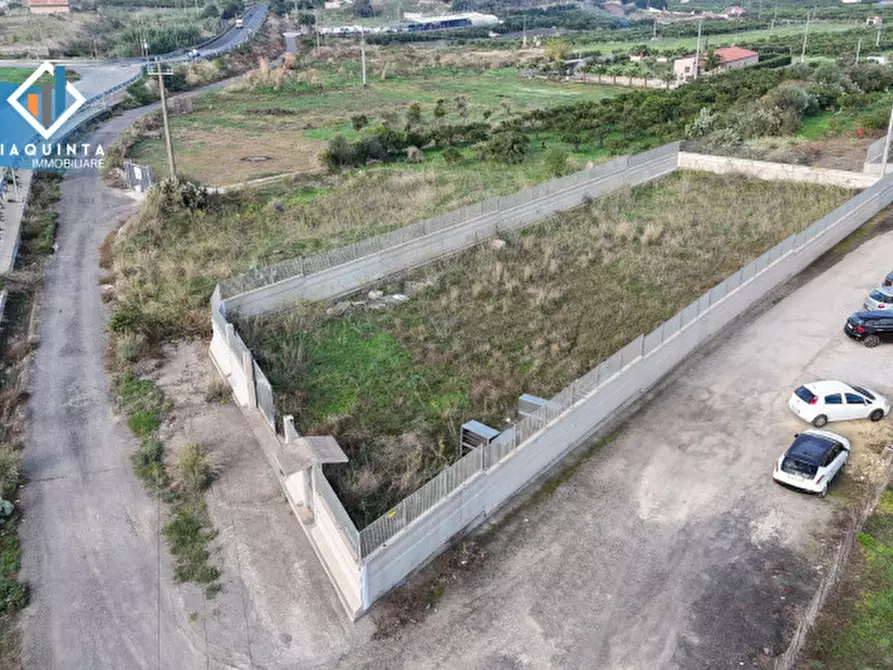 Immagine 3 di Terreno in vendita  in C.da Santuzza snc a Palagonia