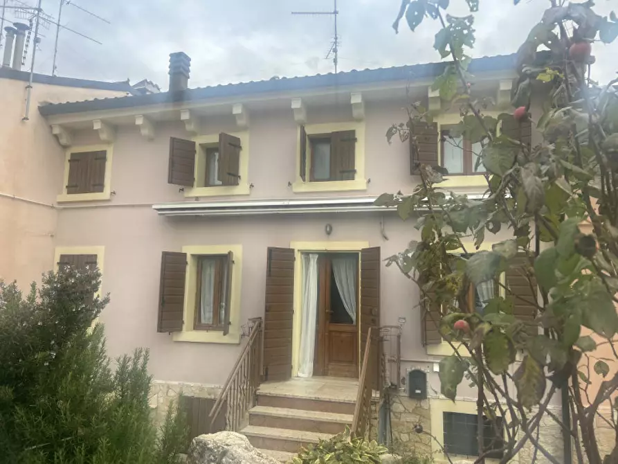 Immagine 14 di Villetta a schiera in vendita  in via segorte a Verona