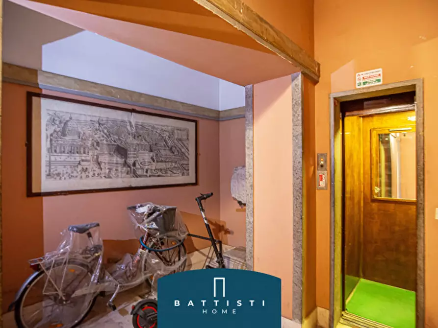 Immagine 31 di Appartamento in vendita  in Via dei Coronari a Roma