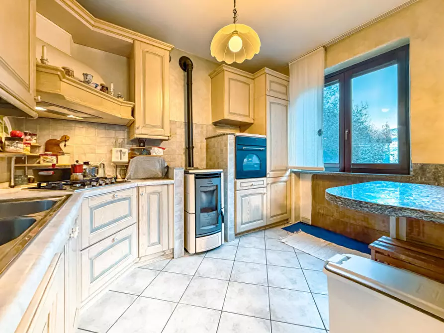 Immagine 6 di Villa in vendita  in Via per Doccio, 10 a Varallo