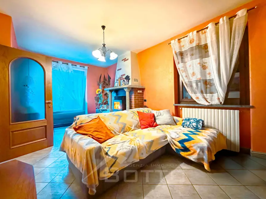 Immagine 11 di Villa in vendita  in Via per Doccio, 10 a Varallo