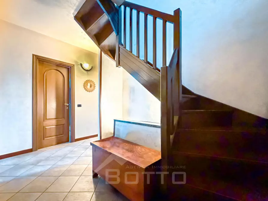 Immagine 17 di Villa in vendita  in Via per Doccio, 10 a Varallo
