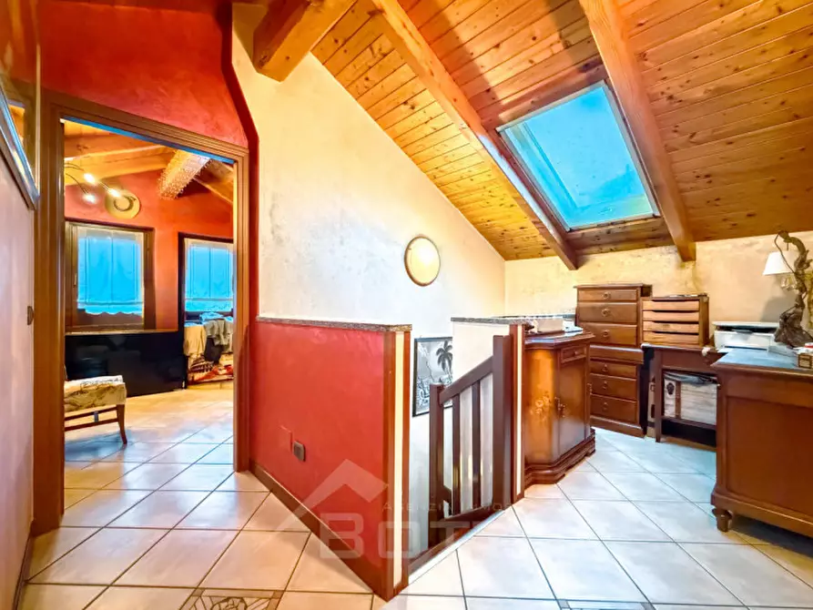 Immagine 18 di Villa in vendita  in Via per Doccio, 10 a Varallo