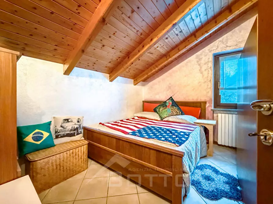 Immagine 21 di Villa in vendita  in Via per Doccio, 10 a Varallo