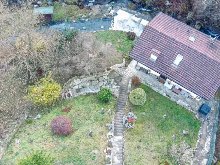 Immagine 34 di Villa in vendita  in Via per Doccio, 10 a Varallo