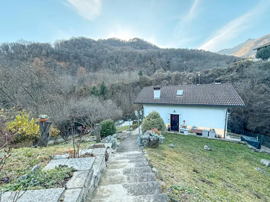 Immagine 36 di Villa in vendita  in Via per Doccio, 10 a Varallo