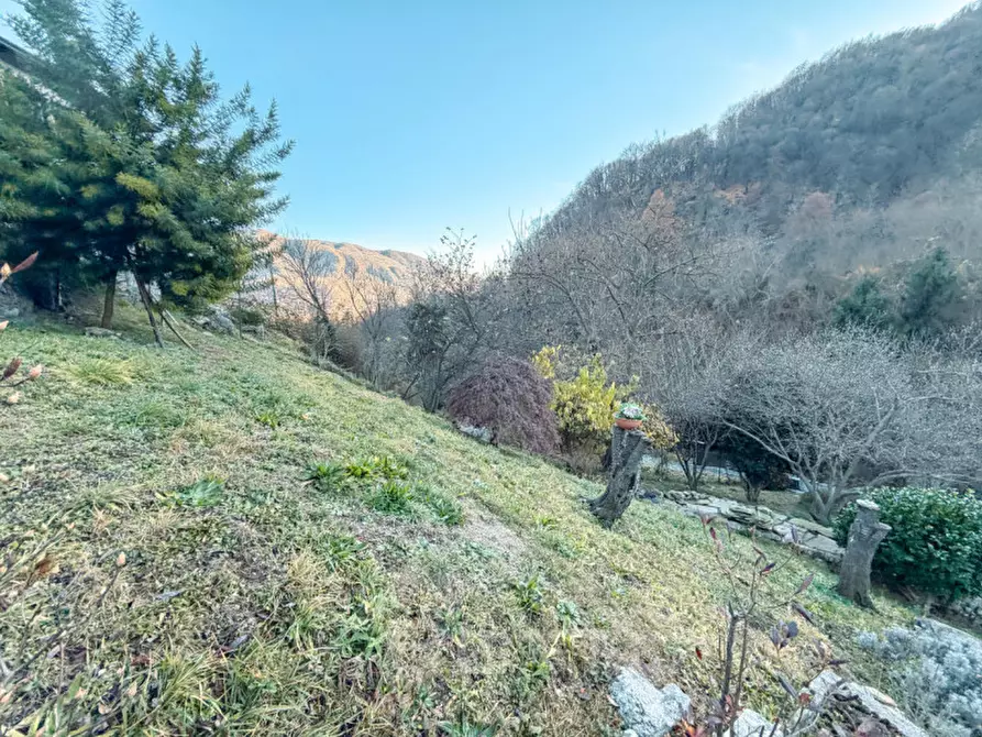 Immagine 41 di Villa in vendita  in Via per Doccio, 10 a Varallo