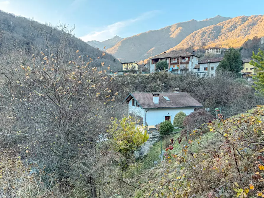 Immagine 44 di Villa in vendita  in Via per Doccio, 10 a Varallo