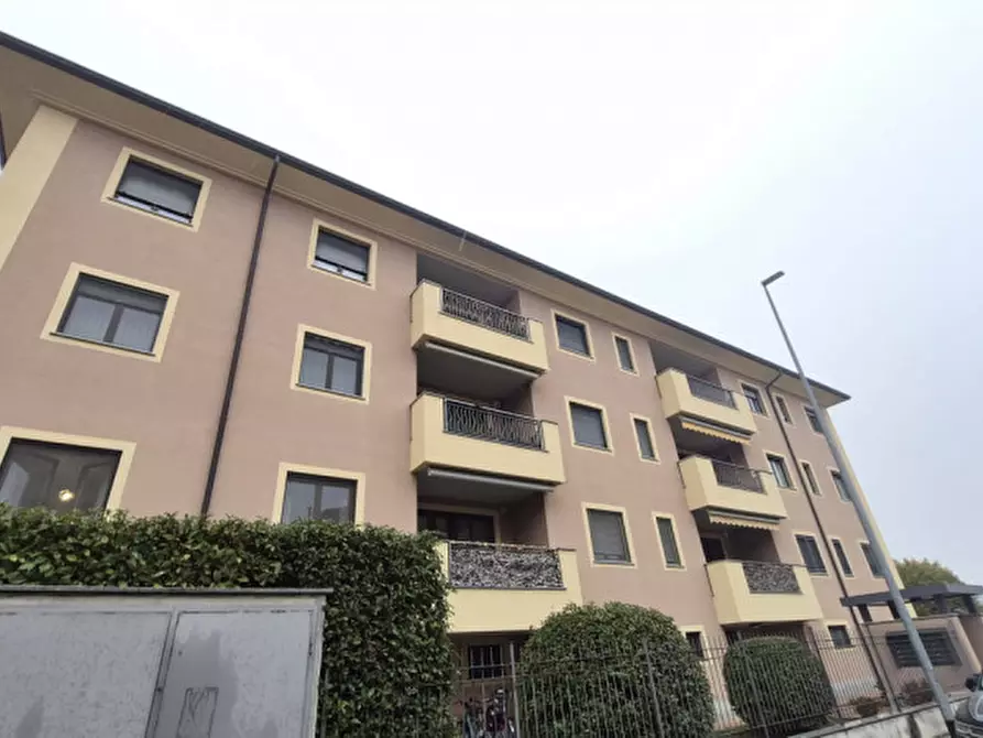 Immagine 1 di Appartamento in vendita  in Via Silvio Pellico 10 a Sedriano