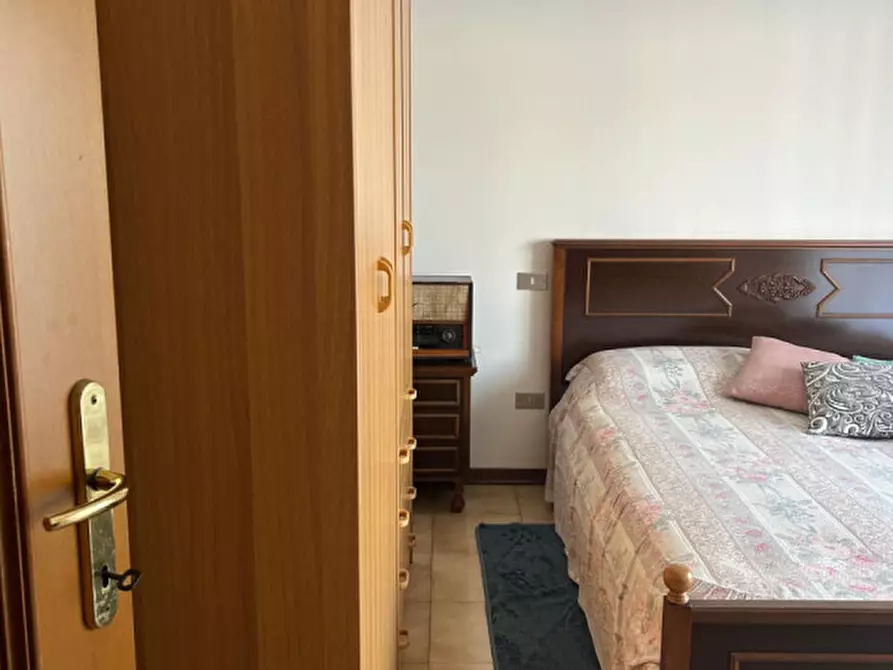 Immagine 52 di Villetta a schiera in vendita  a Lendinara