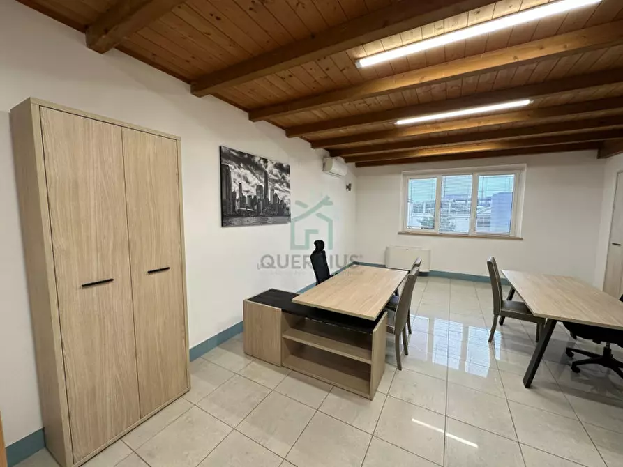 Immagine 5 di Ufficio in vendita  in VIALE DEL LAVORO a Verona