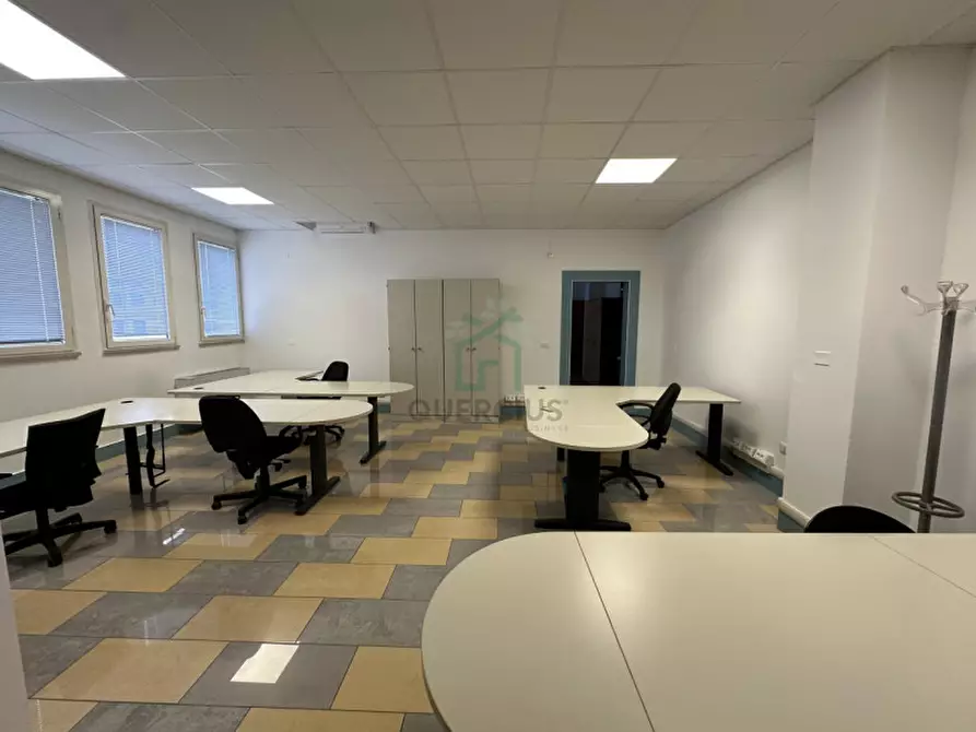 Immagine 10 di Ufficio in vendita  in VIALE DEL LAVORO a Verona