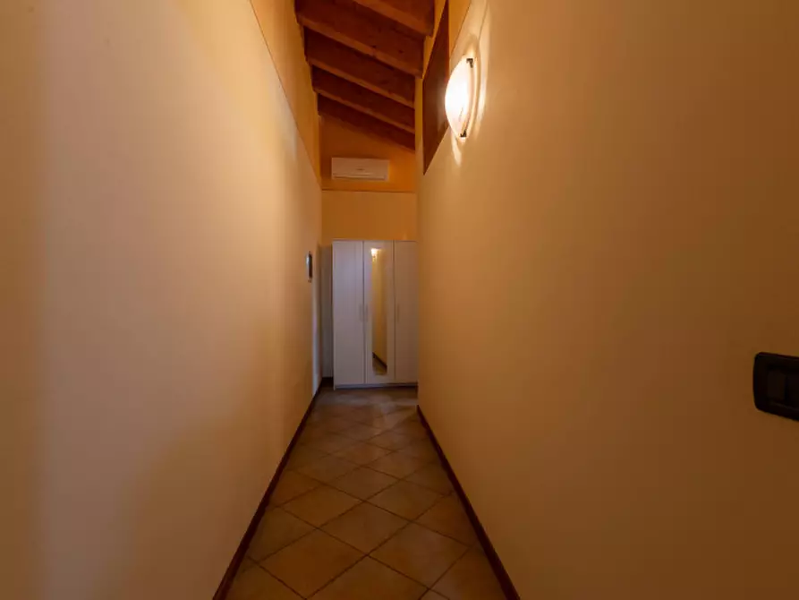 Immagine 10 di Appartamento in vendita  in Via della Battaglia 104 a Cavriana