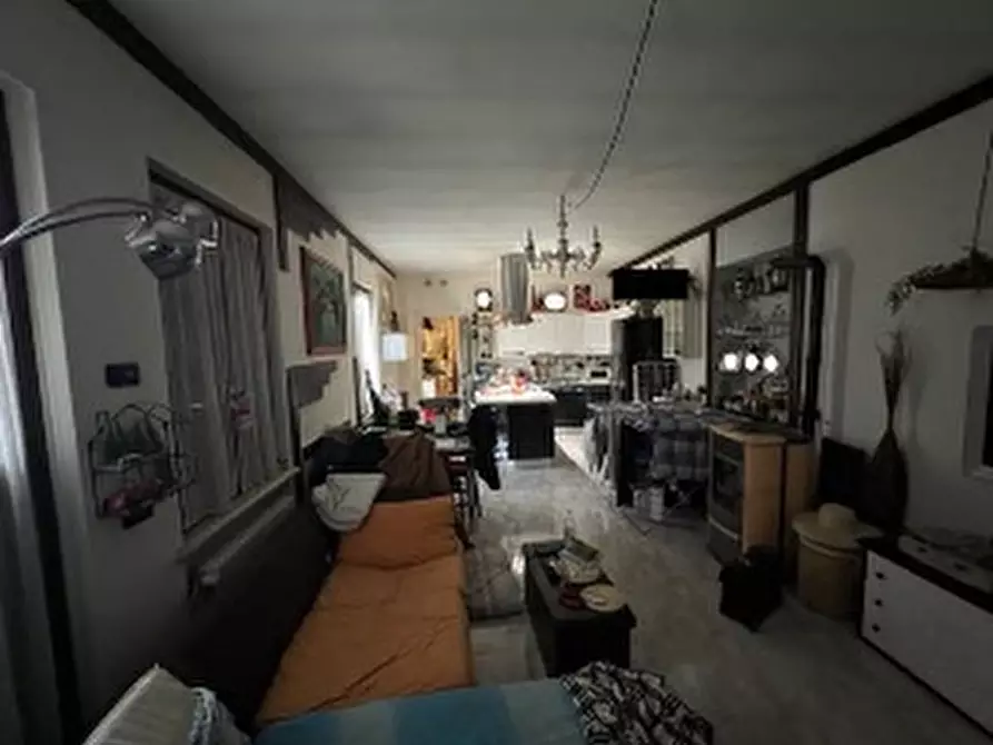 Immagine 4 di Appartamento in vendita  in VIA SAN ROCCO 43 a Valeggio Sul Mincio