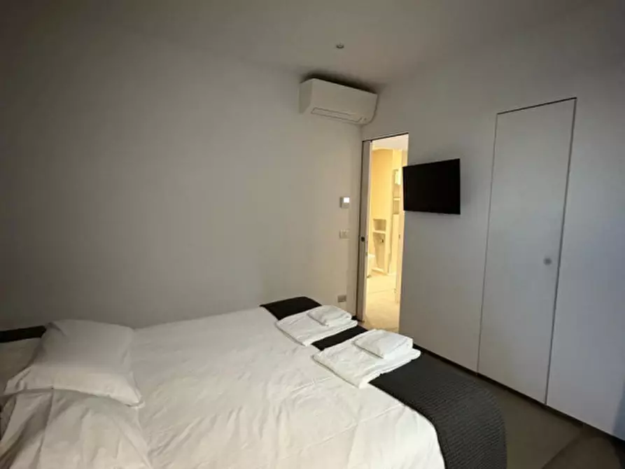 Immagine 5 di Attico in affitto  in Via San Lucio a Roma