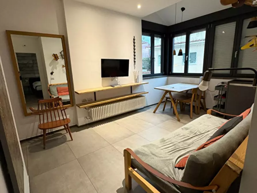 Immagine 6 di Attico in affitto  in Via San Lucio a Roma