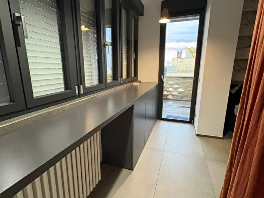 Immagine 10 di Attico in affitto  in Via San Lucio a Roma