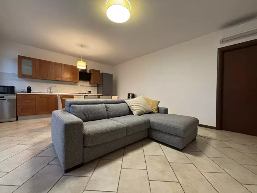 Immagine 1 di Appartamento in vendita  in via lago di bolsena a Altavilla Vicentina