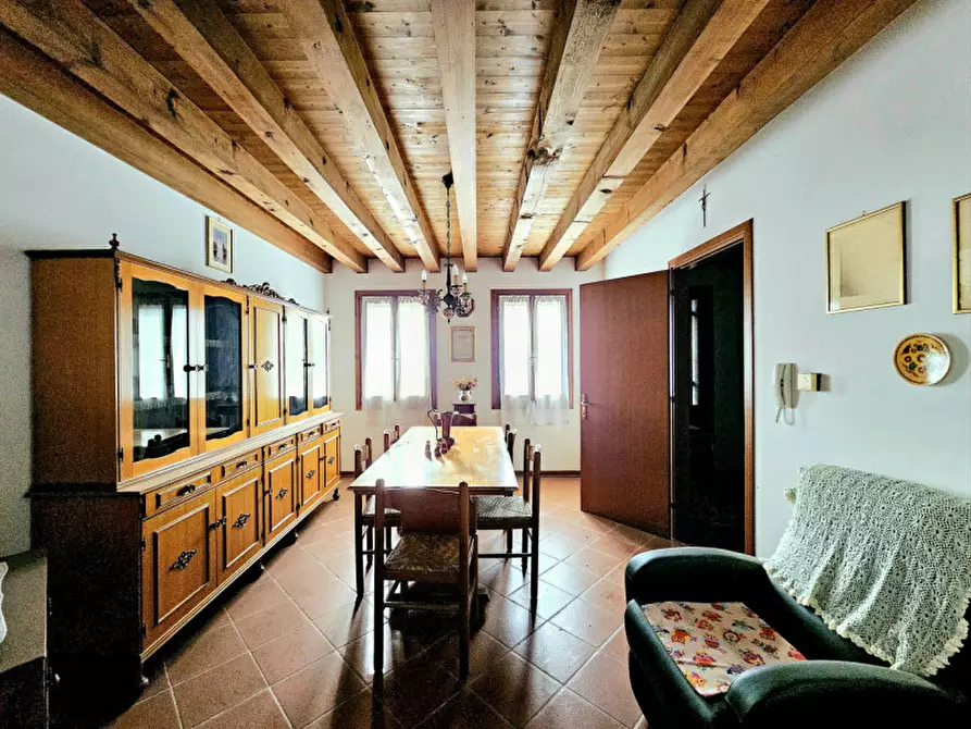 Immagine 2 di Casa bifamiliare in vendita  in VIA SAN SALVARO a Urbana