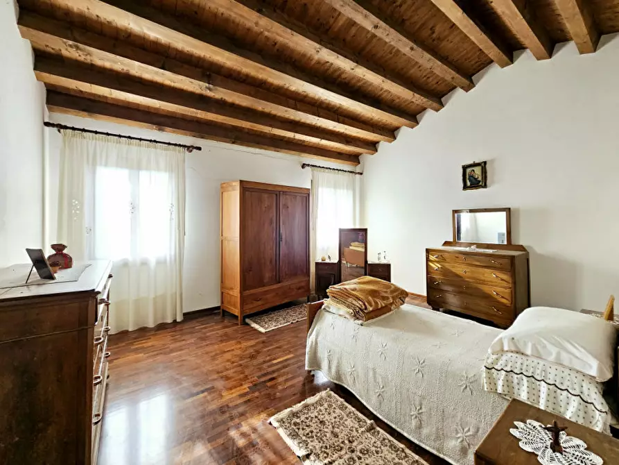 Immagine 9 di Casa bifamiliare in vendita  in VIA SAN SALVARO a Urbana