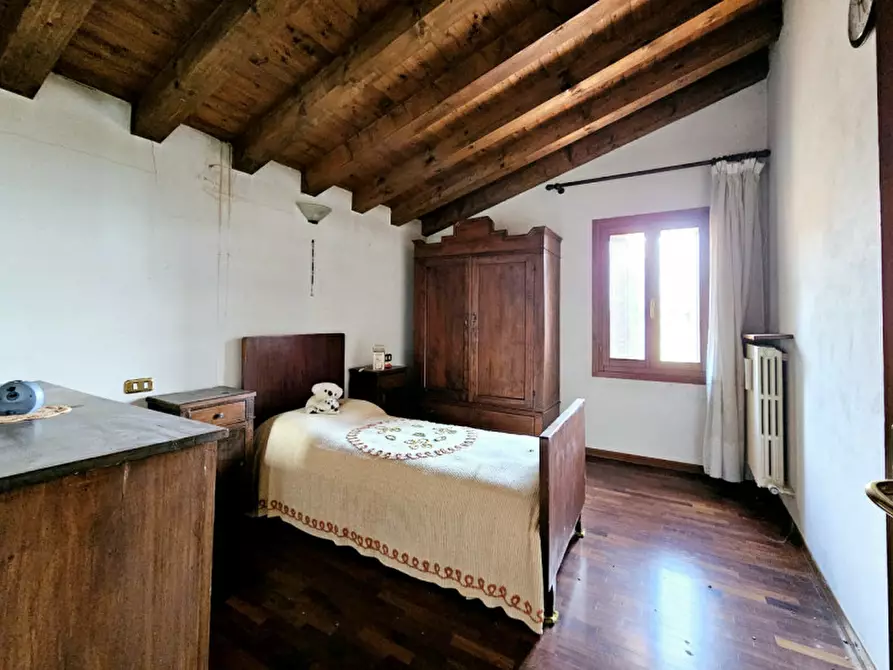 Immagine 11 di Casa bifamiliare in vendita  in VIA SAN SALVARO a Urbana