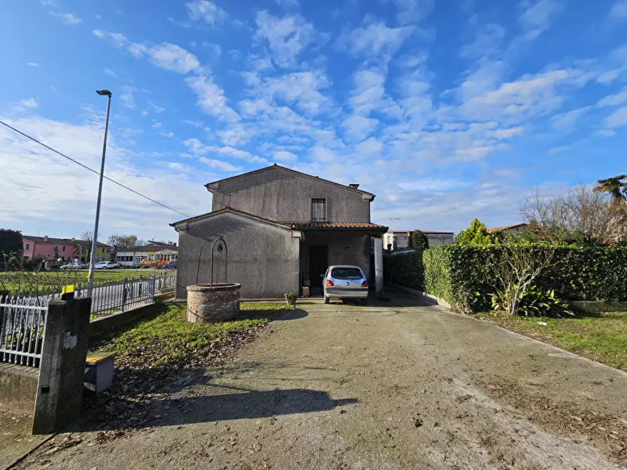 Immagine 15 di Casa bifamiliare in vendita  in VIA SAN SALVARO a Urbana