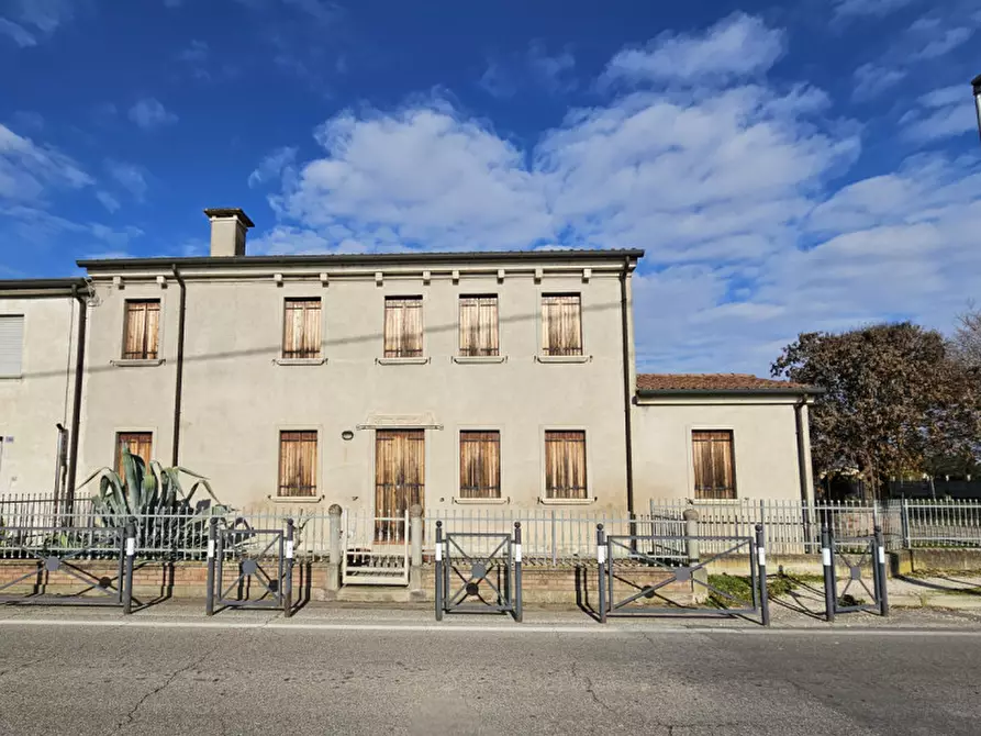 Immagine 16 di Casa bifamiliare in vendita  in VIA SAN SALVARO a Urbana