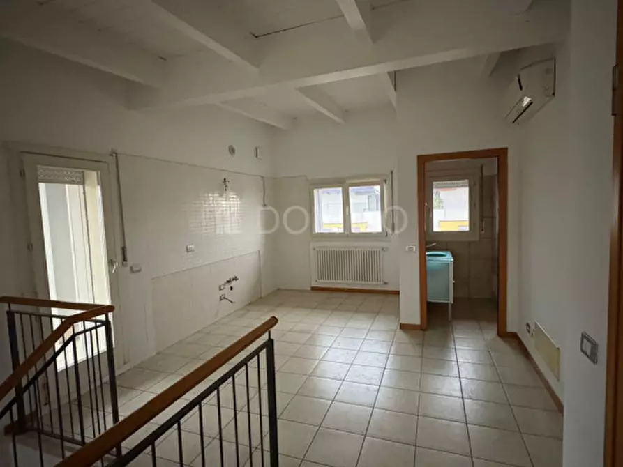 Immagine 6 di Appartamento in vendita  in Via Lando Landucci a Padova