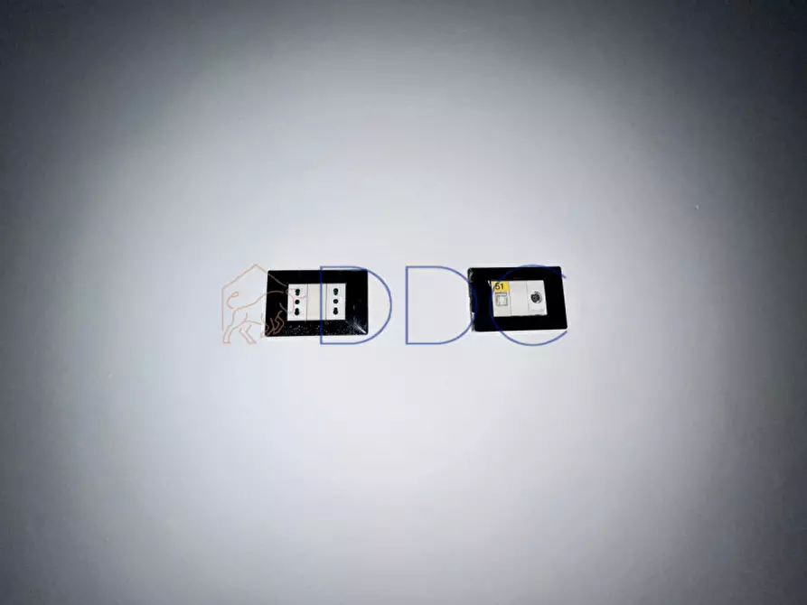 Immagine 5 di Magazzino in vendita  in Corso Re Umberto 5 a Torino