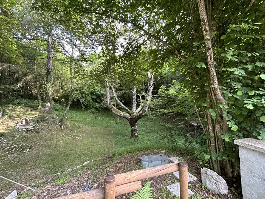 Immagine 9 di Rustico / casale in vendita  a Sarmede