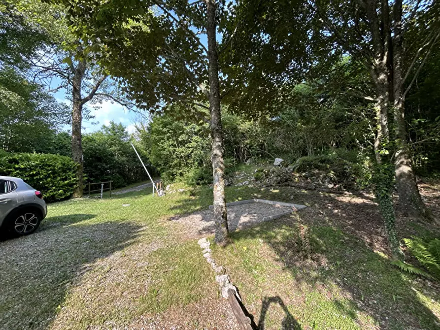 Immagine 13 di Rustico / casale in vendita  a Sarmede