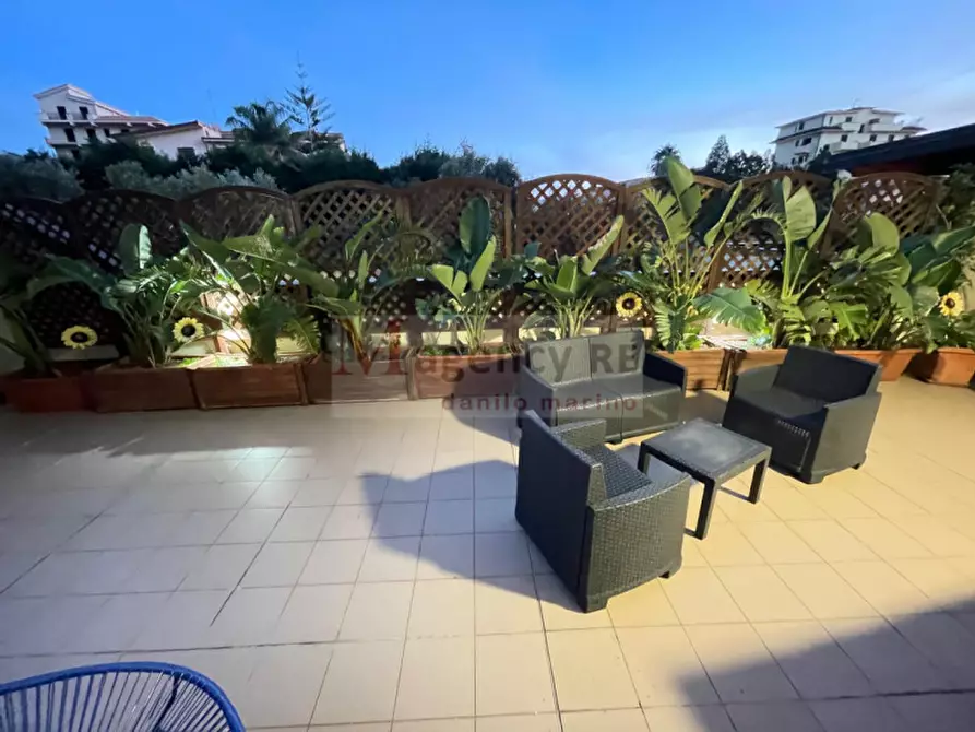 Immagine 1 di Appartamento in vendita  in Viale Laboccetta 122 a Reggio Di Calabria