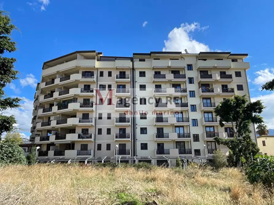 Immagine 2 di Appartamento in vendita  in Viale Laboccetta 122 a Reggio Di Calabria