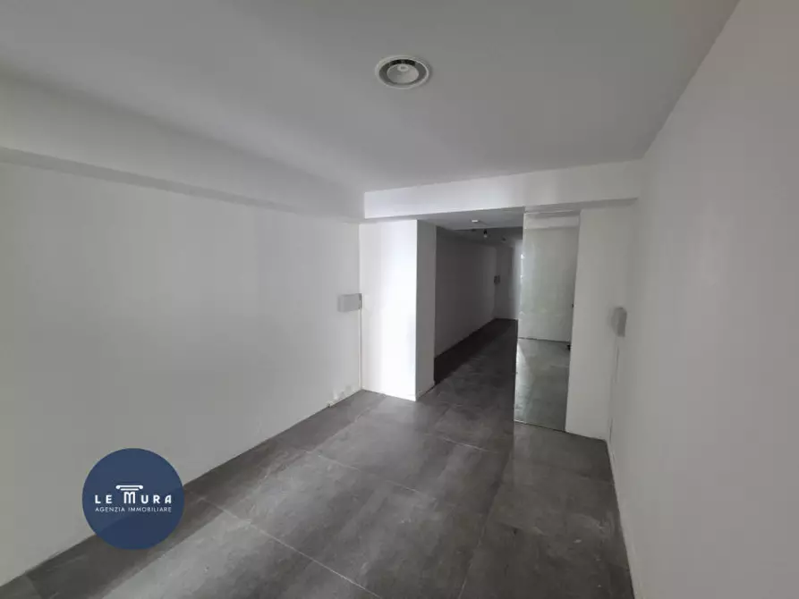 Immagine 4 di Negozio in affitto  in Via Ciotti a Gradisca D'isonzo