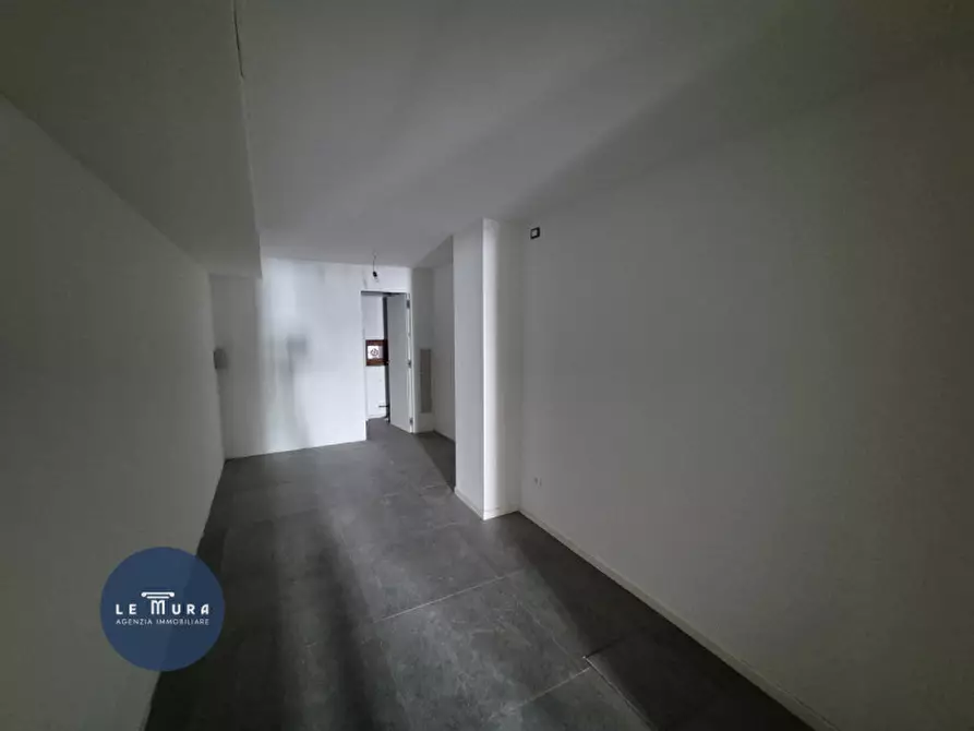 Immagine 5 di Negozio in affitto  in Via Ciotti a Gradisca D'isonzo