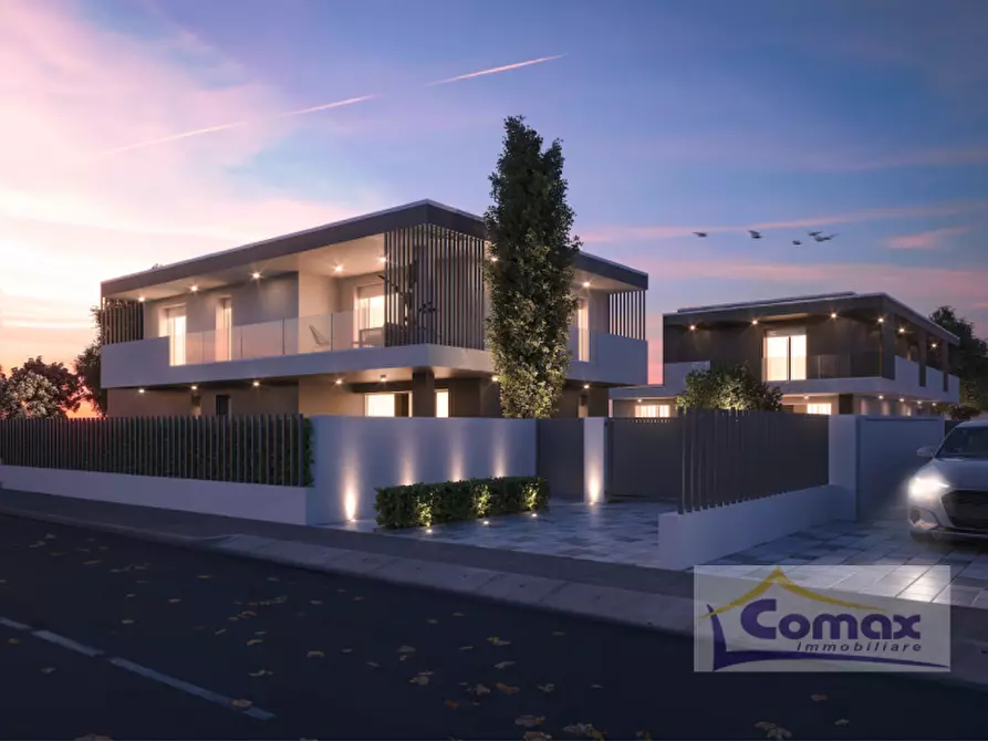 Immagine 3 di Villa in vendita  in Via Don Bosco a Selvazzano Dentro