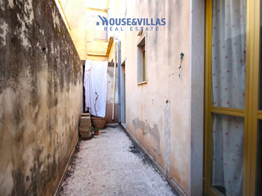 Immagine 2 di Casa indipendente in vendita  in Via Filippo Turati a Avola