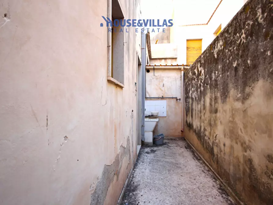 Immagine 3 di Casa indipendente in vendita  in Via Filippo Turati a Avola