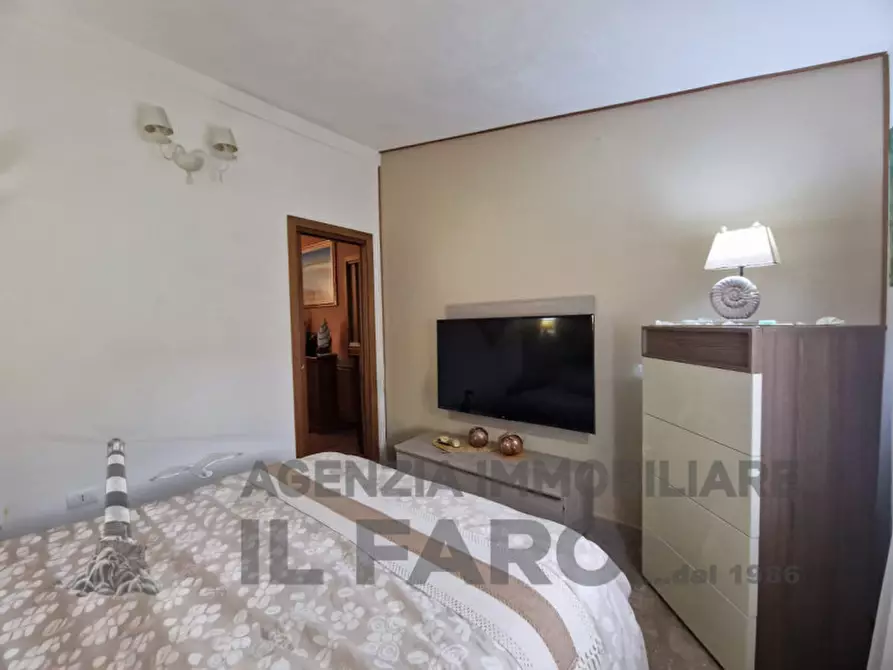 Immagine 11 di Casa indipendente in vendita  a La Maddalena