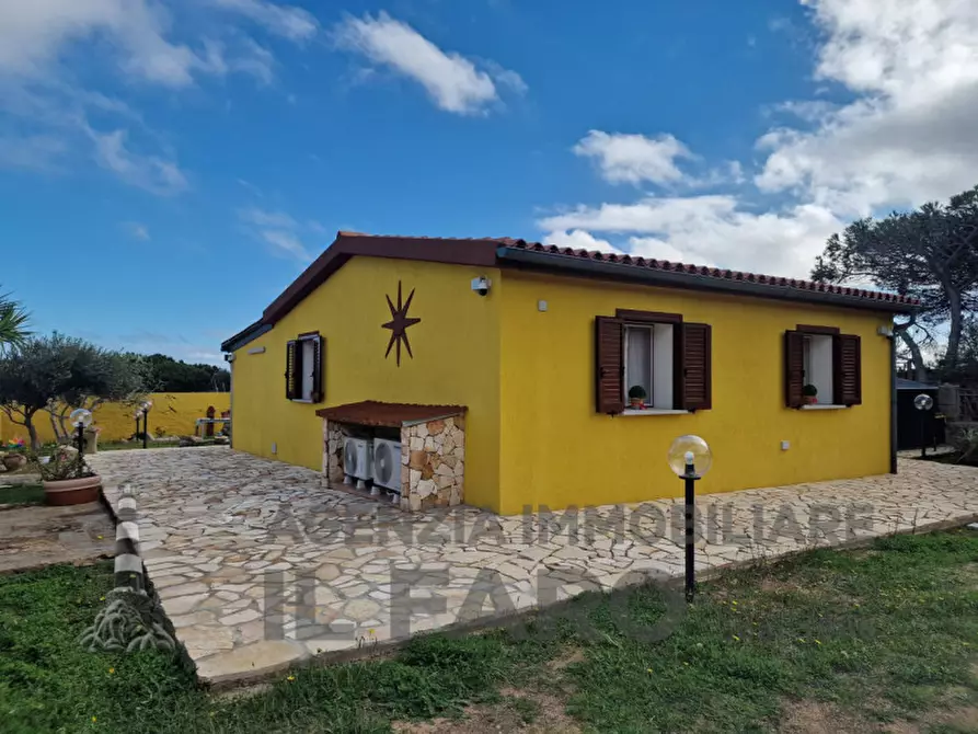 Immagine 18 di Casa indipendente in vendita  a La Maddalena