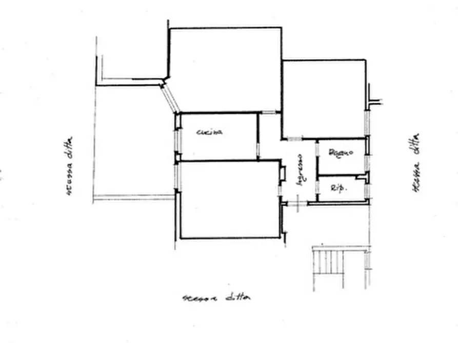 Immagine 22 di Appartamento in vendita  in Via Vetulonia a Roma