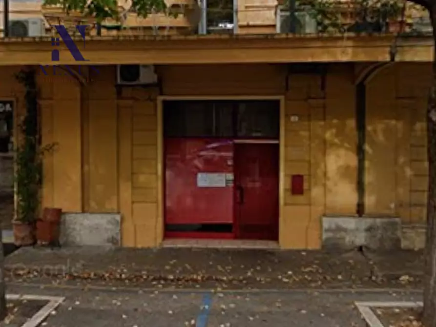 Immagine 2 di Negozio in affitto  in Piazza Andrea Costa a Fano