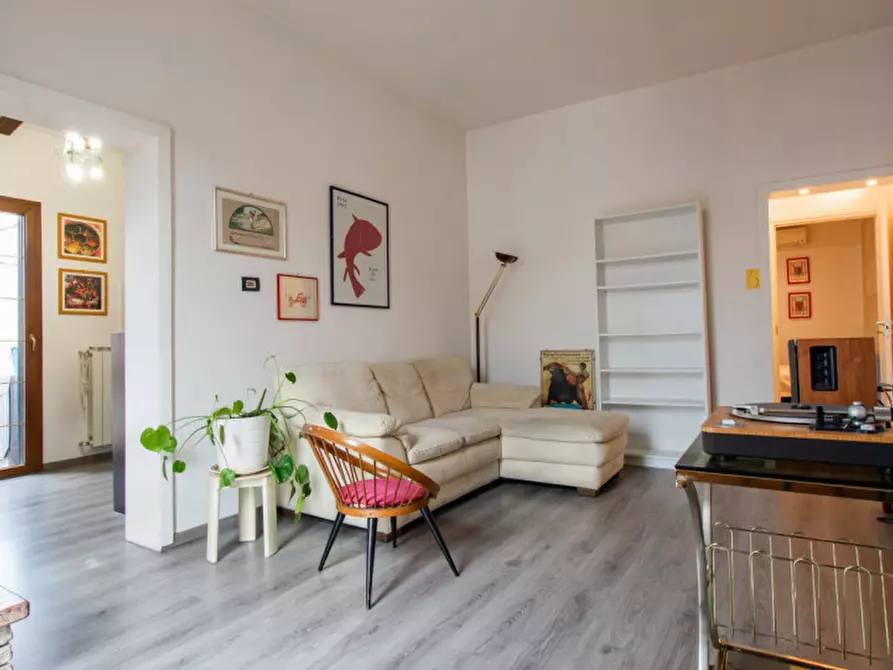 Immagine 1 di Appartamento in vendita  a Prato