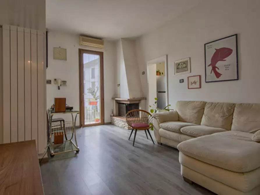 Immagine 5 di Appartamento in vendita  a Prato