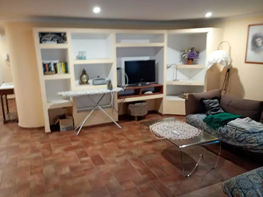 Immagine 5 di Appartamento in affitto  in via Santa Chiara 24 a Napoli