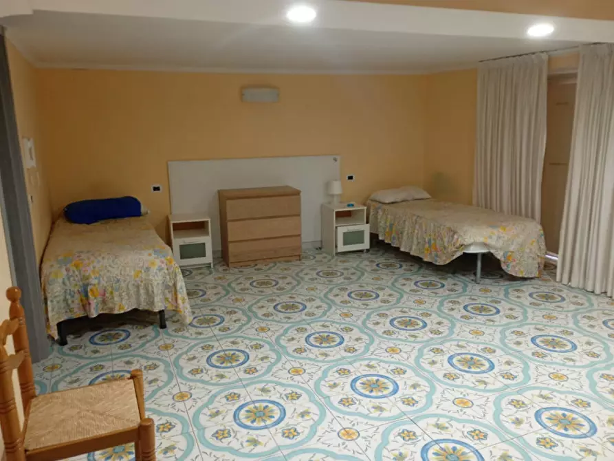 Immagine 9 di Appartamento in affitto  in via Santa Chiara 24 a Napoli