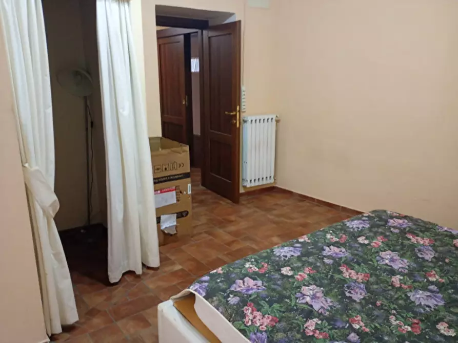 Immagine 23 di Appartamento in affitto  in via Santa Chiara 24 a Napoli