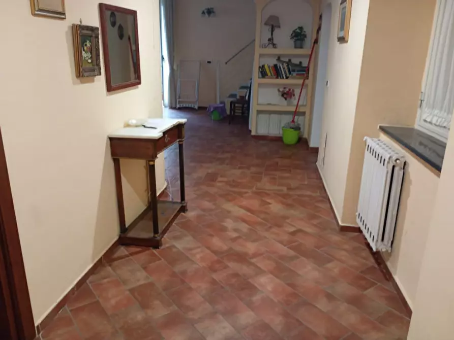 Immagine 28 di Appartamento in affitto  in via Santa Chiara 24 a Napoli