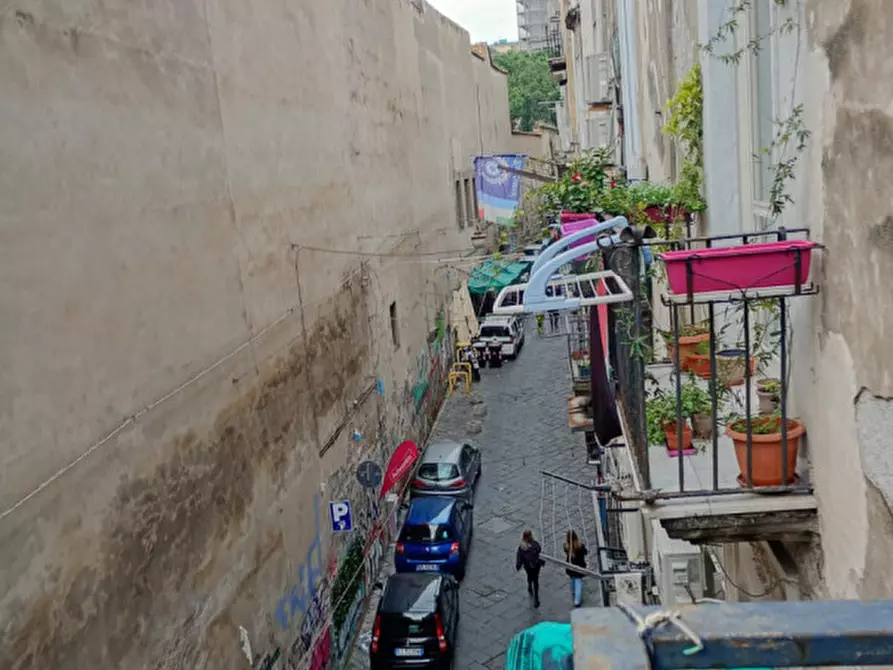 Immagine 41 di Appartamento in affitto  in via Santa Chiara 24 a Napoli