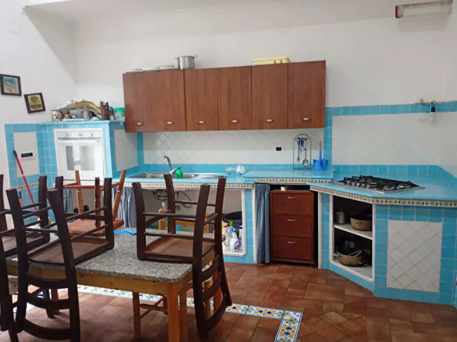 Immagine 44 di Appartamento in affitto  in via Santa Chiara 24 a Napoli
